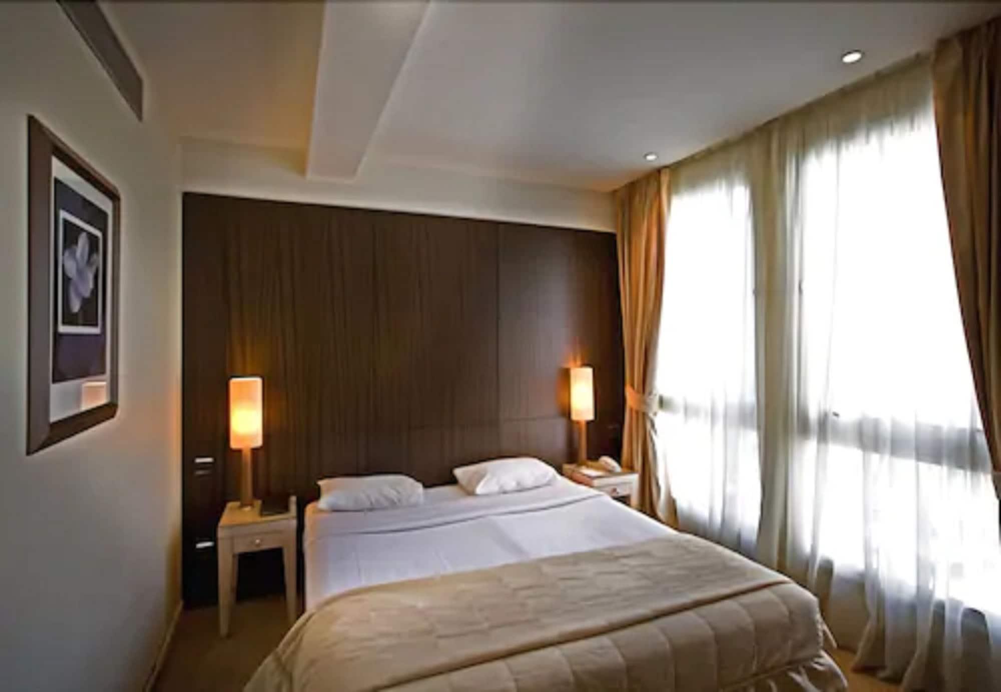 Hotel Le Pera Párizs Kültér fotó